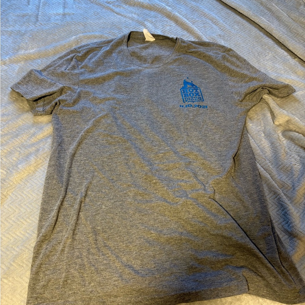 Gray T-Shirt with Blue Graphic Hotbox